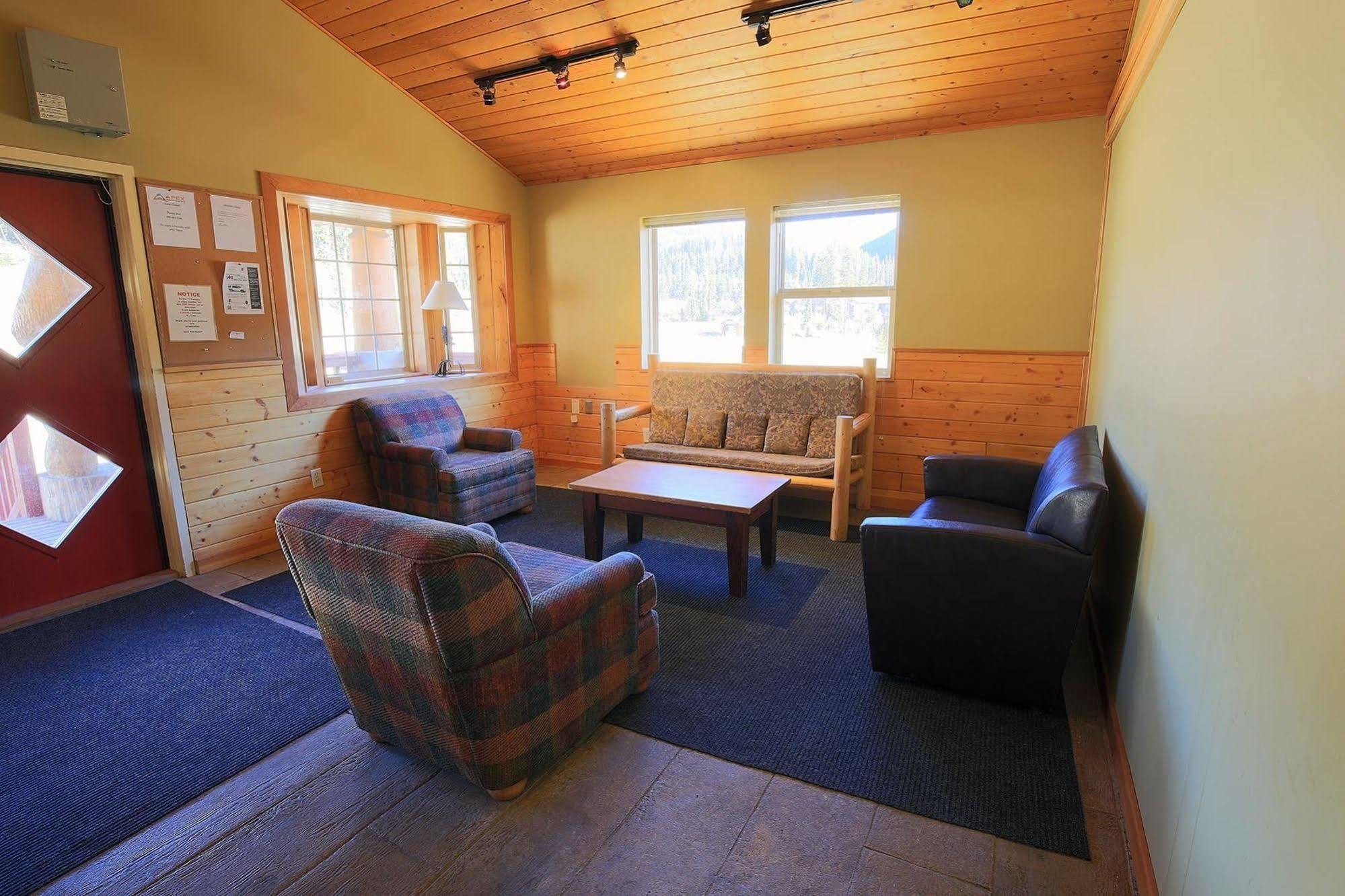 The Apex Mountain Lodge Exterior foto